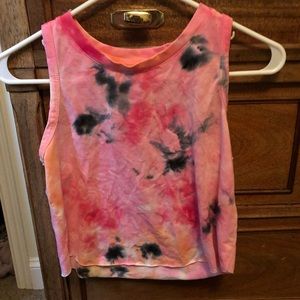 Tie-dye cropped tank top